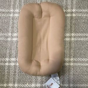 Snuggle me Organic Brand New